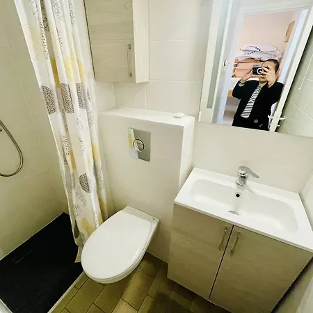 Studio Cap D'agde, 2 Pieces, 2 Personnes - Fr-1-723-135 *